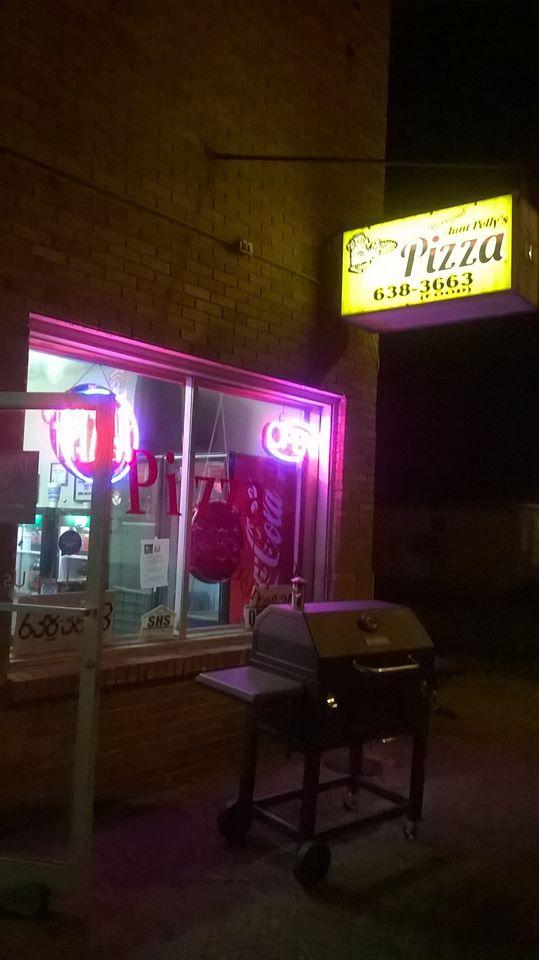 Aunt Polly's Pizza, Ribs & Chicken